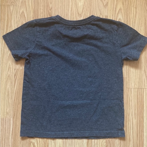 Pre-Loved Whistle & Flute Bananas Tee size 5-6 Years - Picture 5 of 5